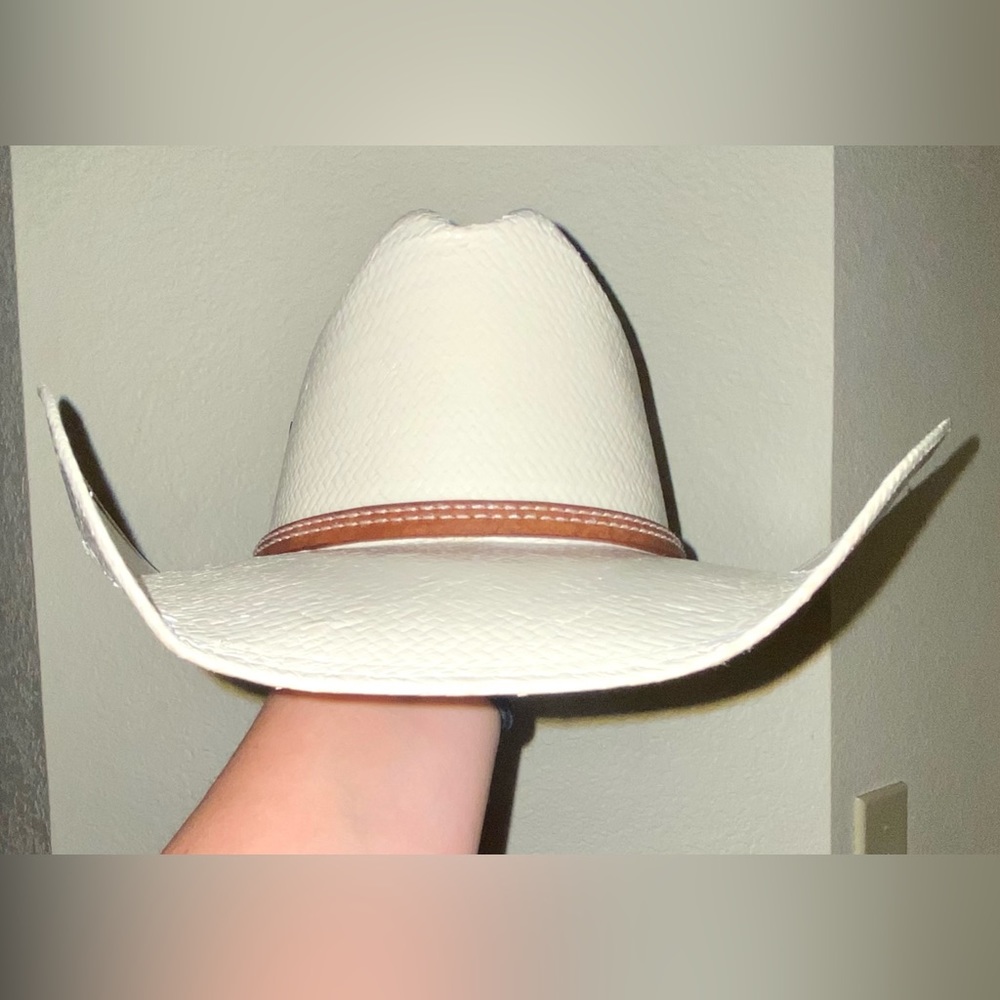 Master Hatters of Texas Straw Hat-Traditional 3 Hole Vent,Sz 6 3/4-Needs Shaped